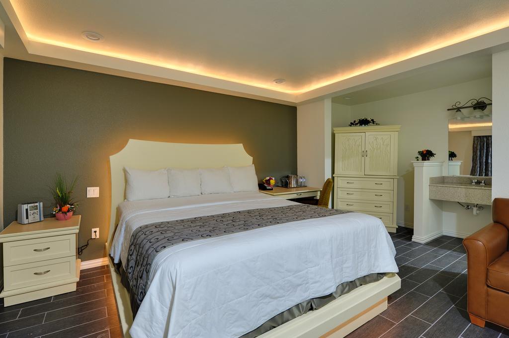 Romantic Inn & Suites ดัลลัส ห้อง รูปภาพ