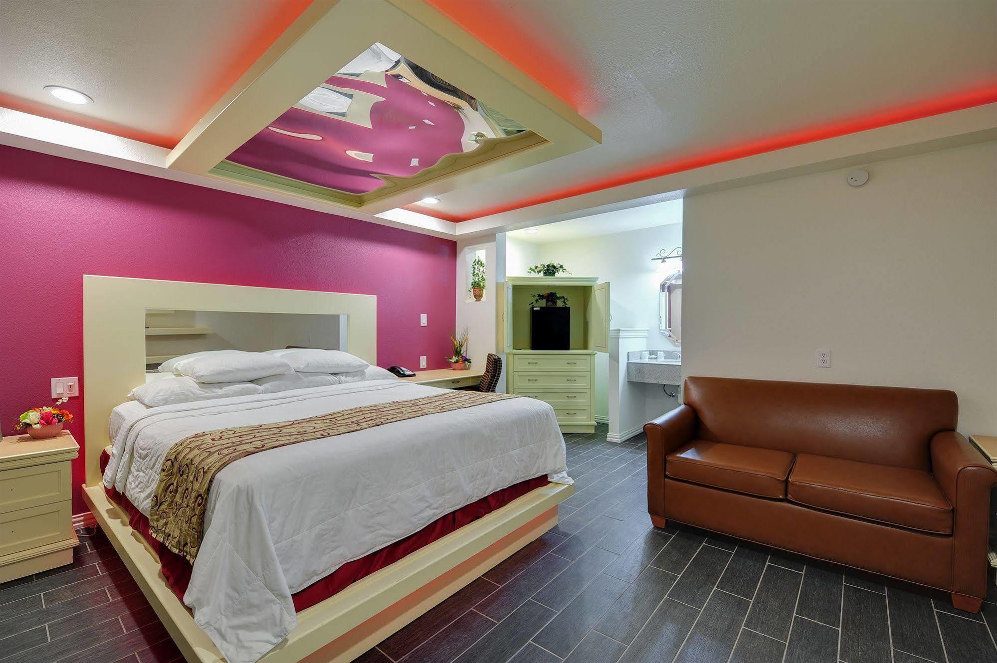 Romantic Inn & Suites ดัลลัส ภายนอก รูปภาพ